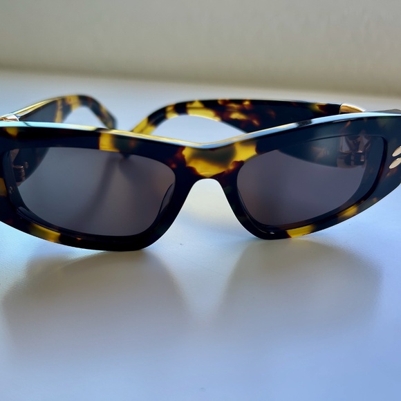 Stella McCartney Women\'s Brown Cat-Eye Sunglasses